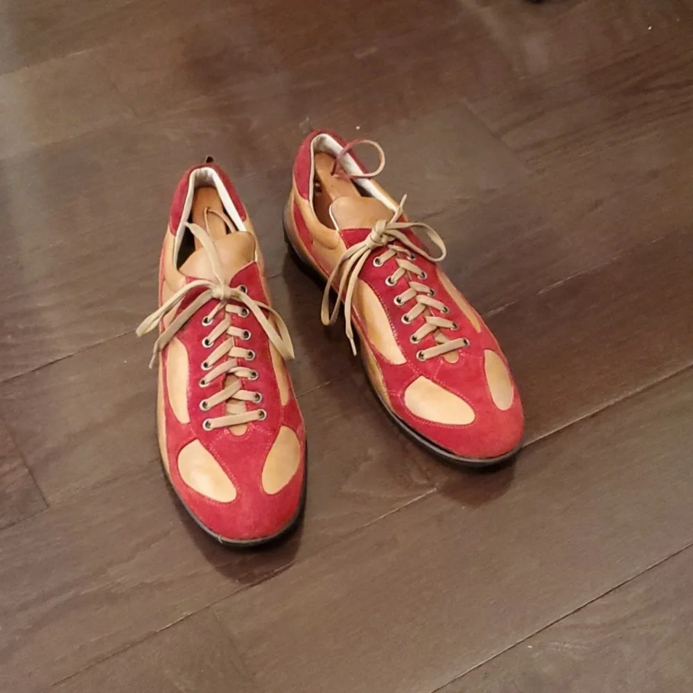 Stylish Red and Tan Men's Sneakers - Picture 13 of 16